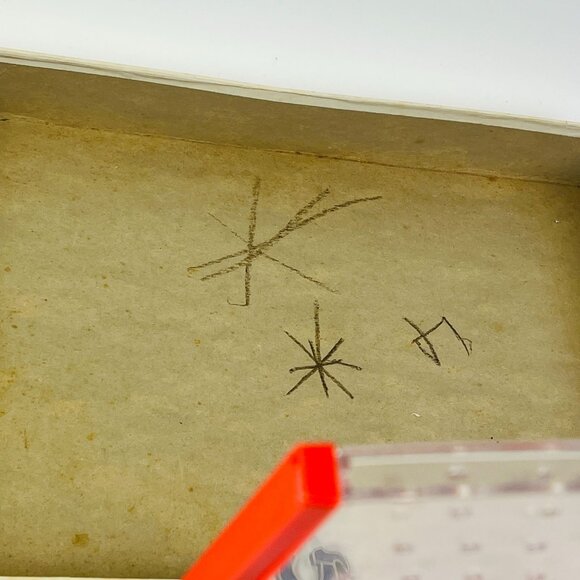 Vintage Hang On Harvey Ideal Toys 1969 Board Game - Picture 4 of 5